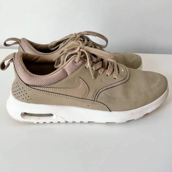Nike Air Max Women’s Thea Premium Desert Camo Beige Tan Brown Rare Size 6 - Picture 3 of 14
